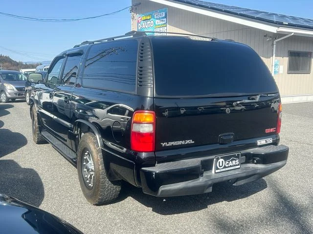 GMC YUKON 11
