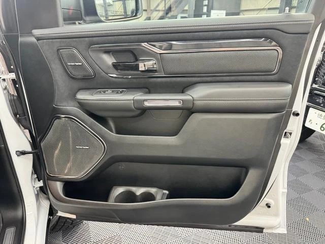 Dodge RAM 46