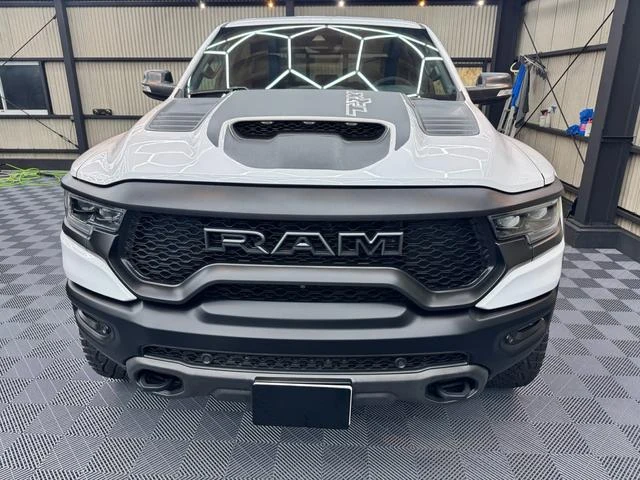 Dodge RAM 5