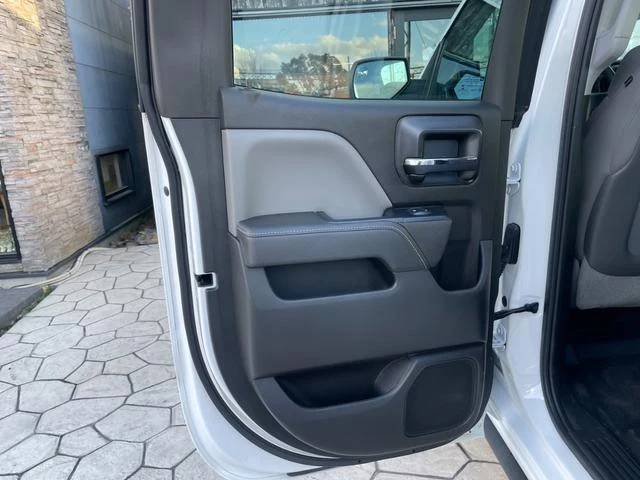 GMC SIERA 15