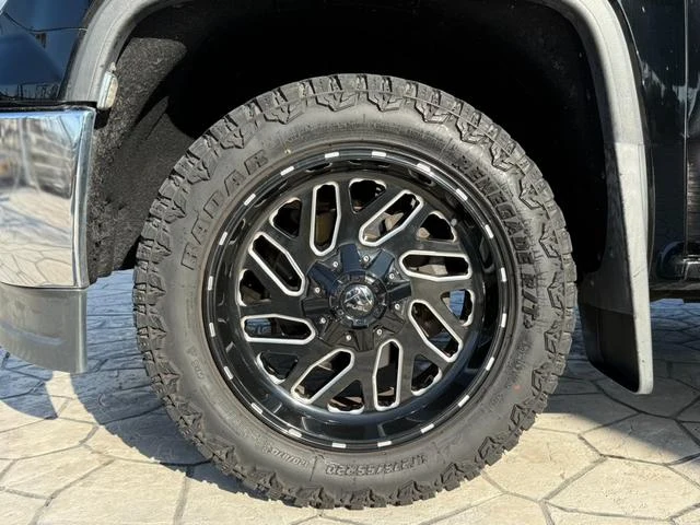 GMC SIERA 33
