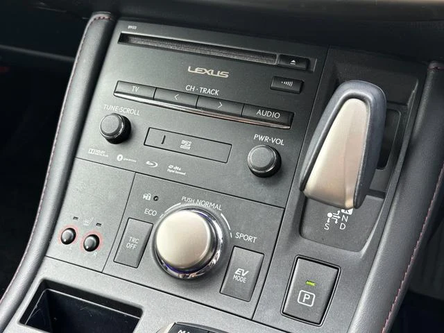 Lexus CT 19