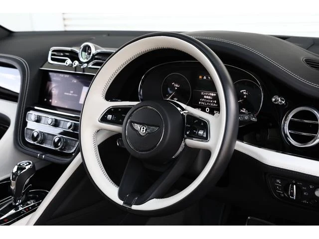 Bentley BENTAYGA 4