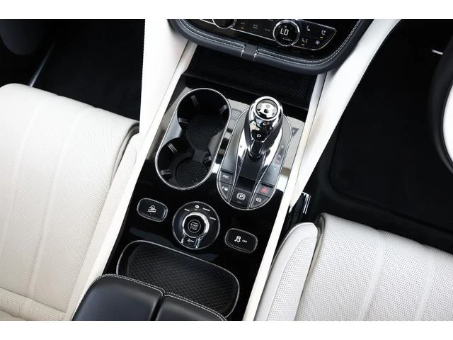 Bentley BENTAYGA 67