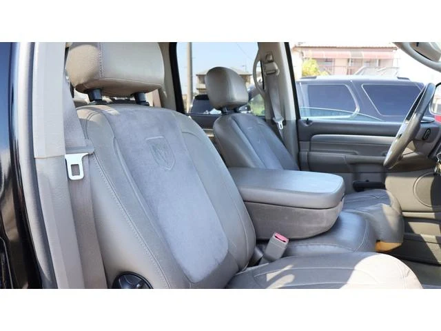 Dodge RAM 12