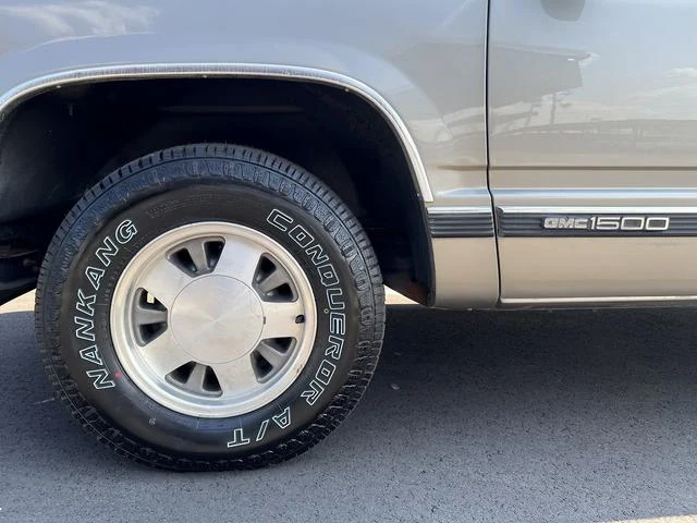 GMC SIERA 8