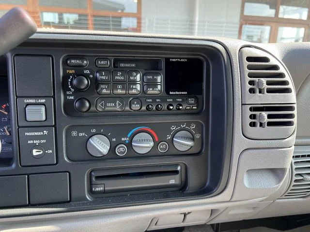 GMC SIERA 15