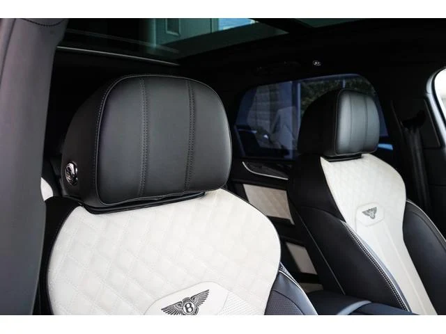 Bentley BENTAYGA 15