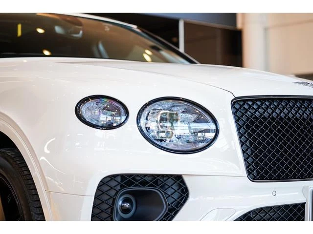 Bentley BENTAYGA 73