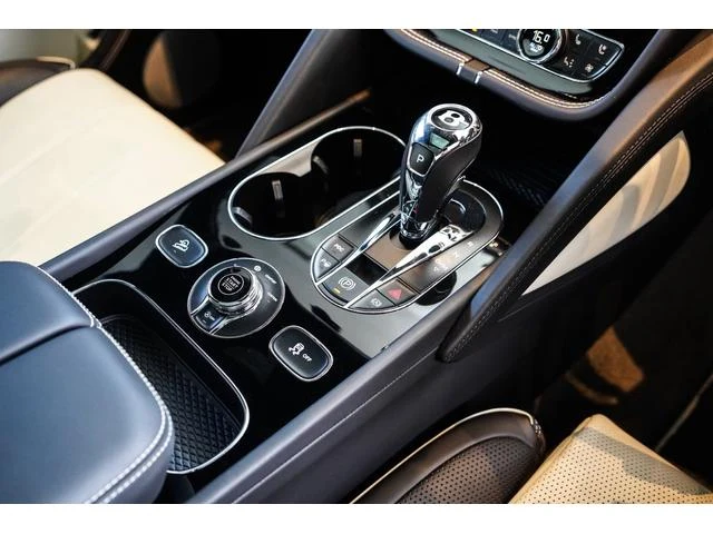 Bentley BENTAYGA 25