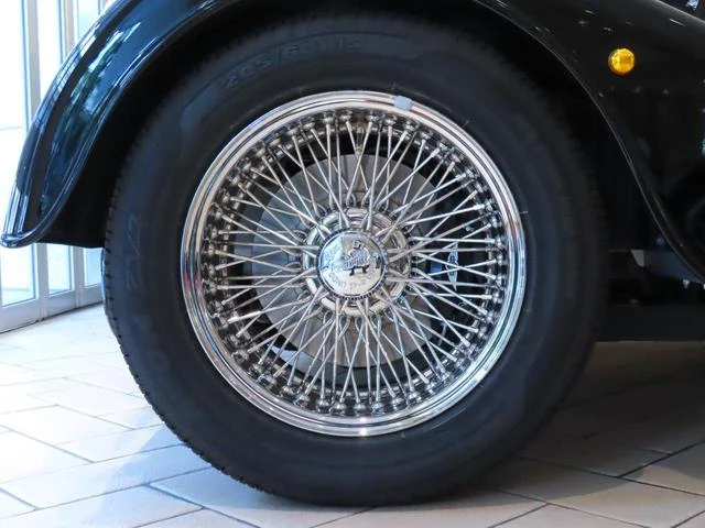 Morgan PLUS4 8