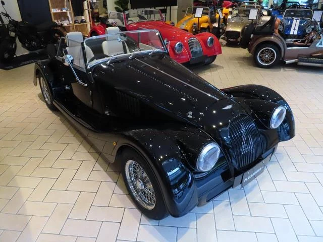 Morgan PLUS4 32