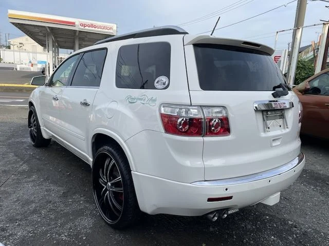 GMC ACADIA 9