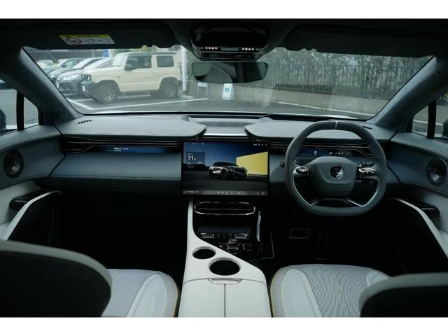 Lotus ELETRE 12