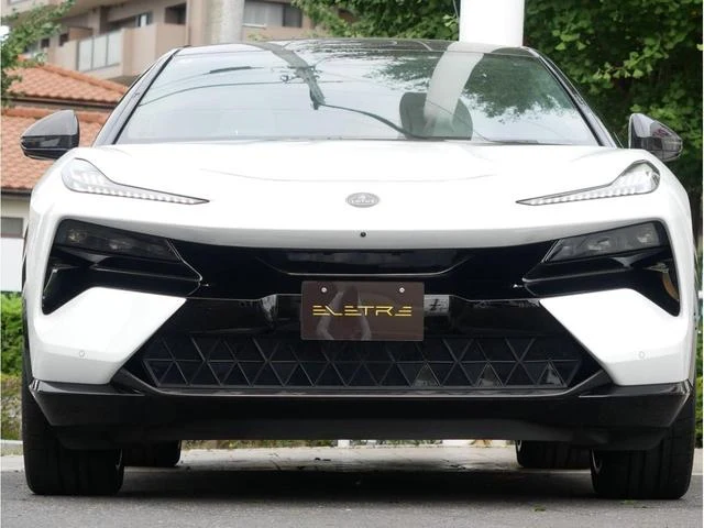 Lotus ELETRE 28