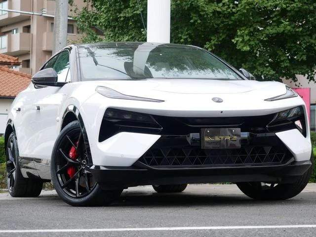 Lotus ELETRE 33