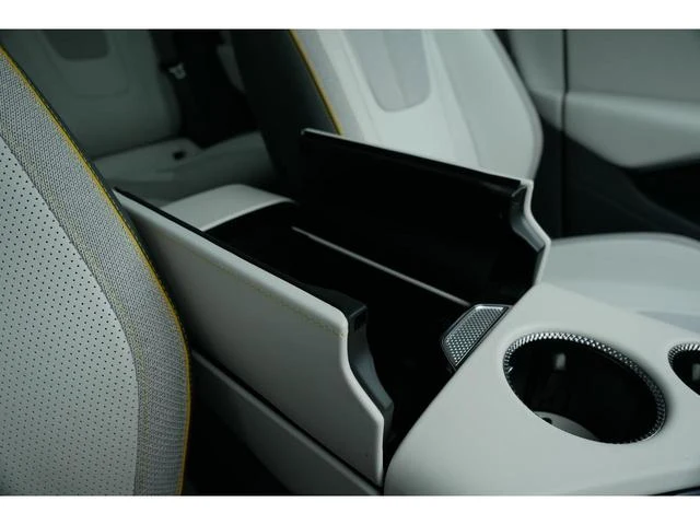 Lotus ELETRE 61