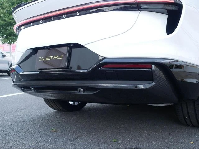 Lotus ELETRE 38