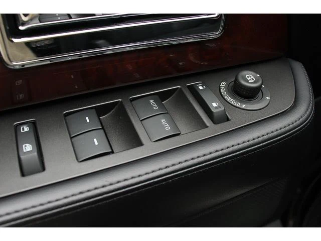 Lincoln NAVIGATOR 13