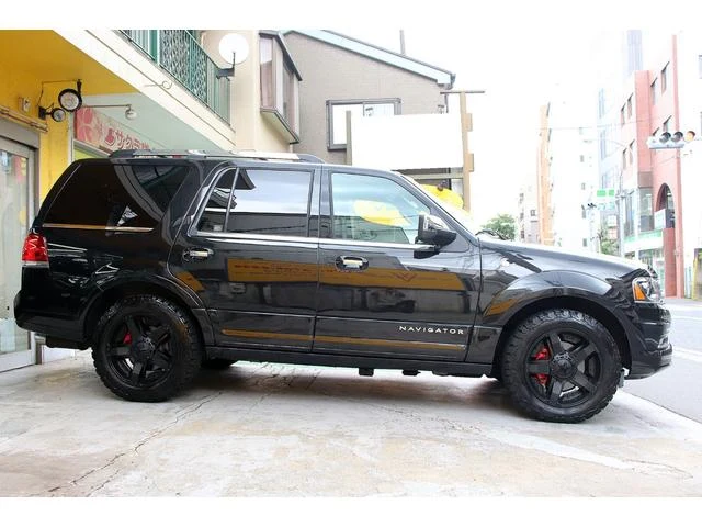 Lincoln NAVIGATOR 56