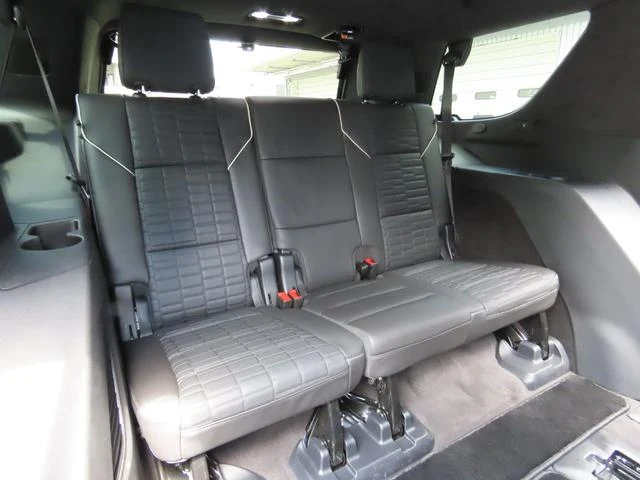 Cadillac ESCALADE 30
