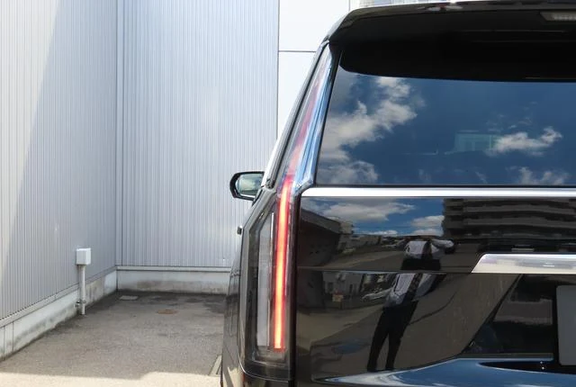 Cadillac ESCALADE 12