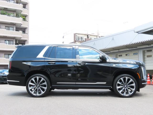 Cadillac ESCALADE 5