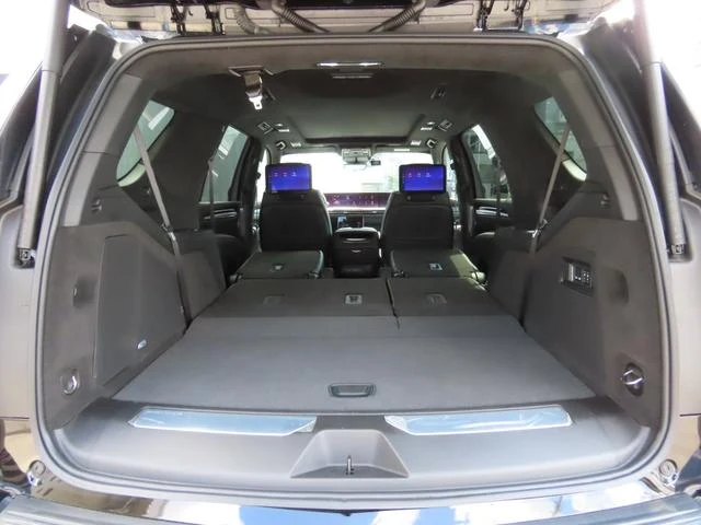 Cadillac ESCALADE 33