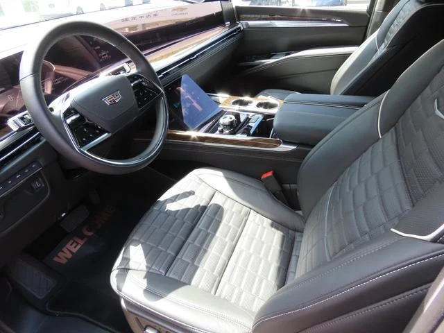 Cadillac ESCALADE 16