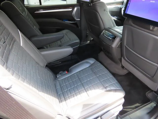 Cadillac ESCALADE 26