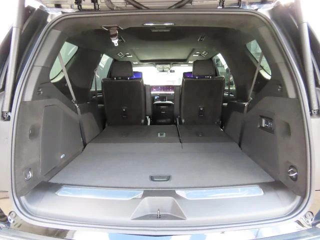 Cadillac ESCALADE 32