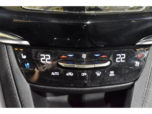 Cadillac XT6 14