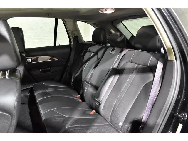 Lincoln MKX 16