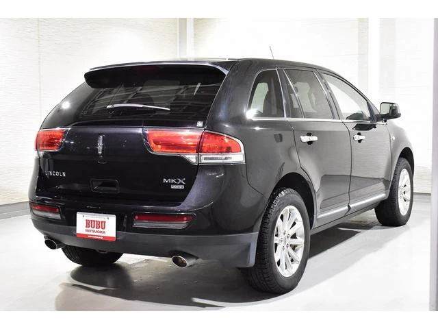 Lincoln MKX 3