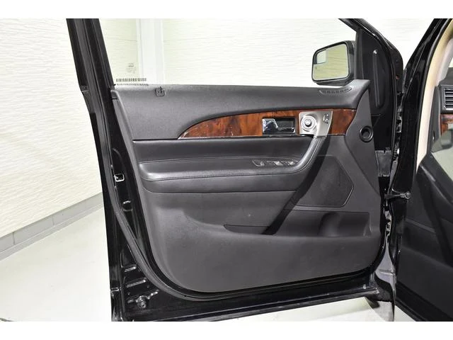 Lincoln MKX 25