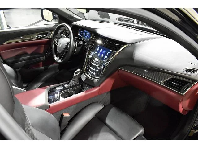 Cadillac CTS 21