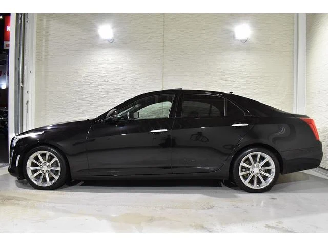 Cadillac CTS 7