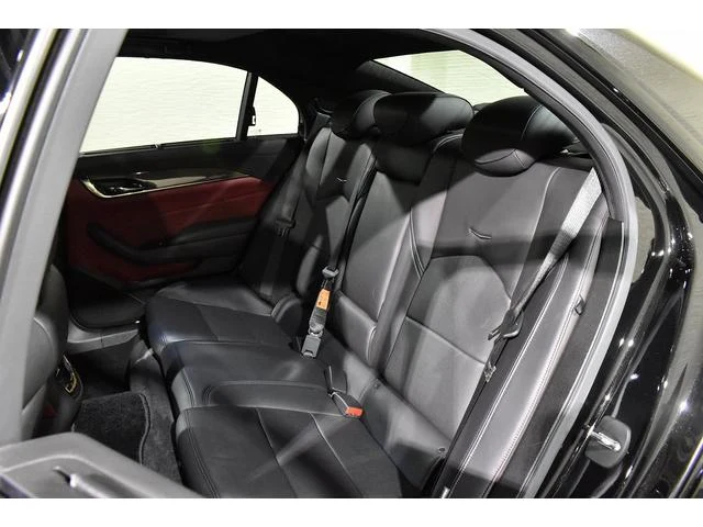 Cadillac CTS 16