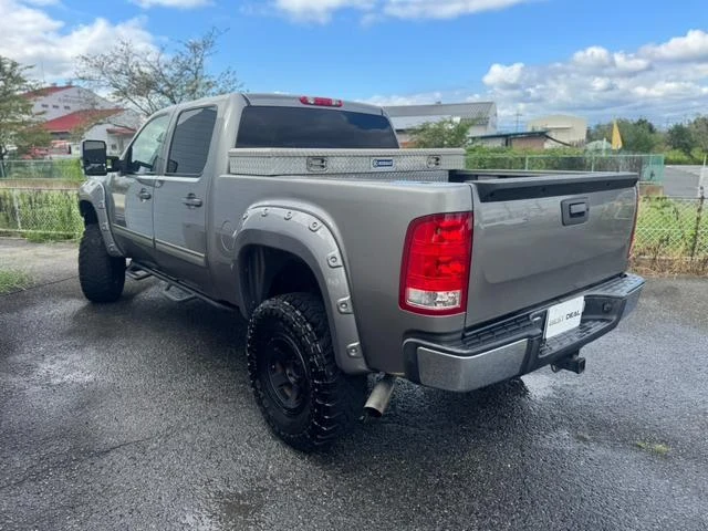 GMC SIERA 7