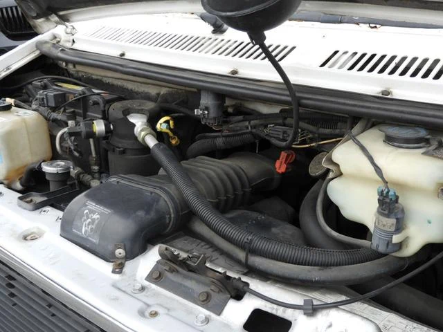 GMC VANDURA 2500 19
