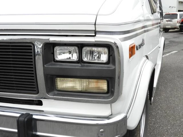 GMC VANDURA 2500 12