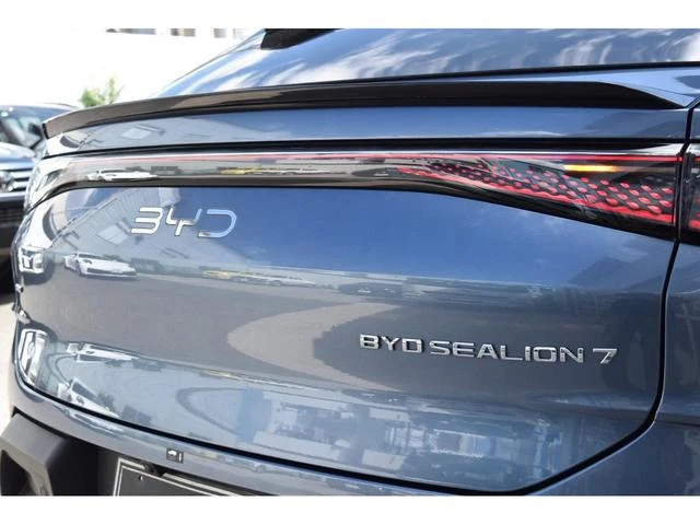BYD SEALION 7 18