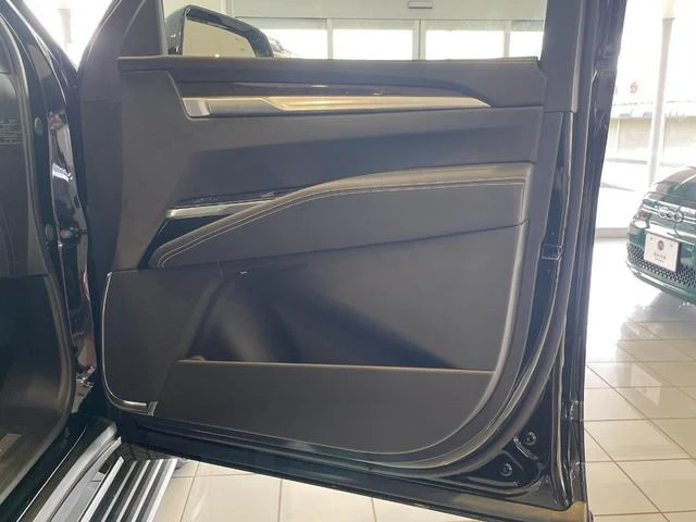 Cadillac ESCALADE 70