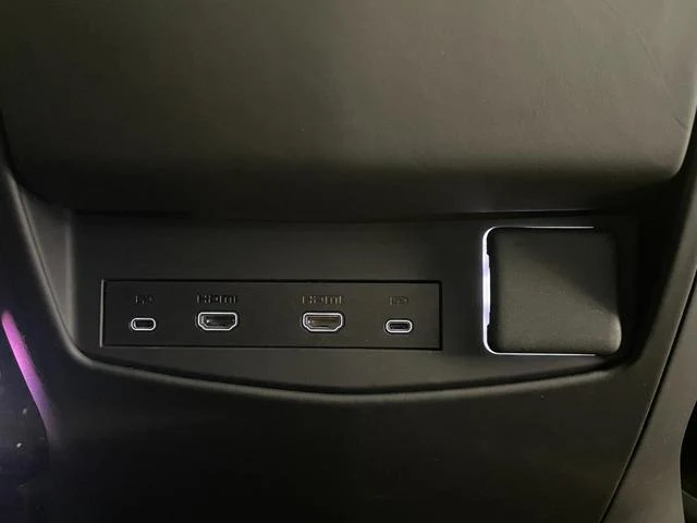 Cadillac ESCALADE 69