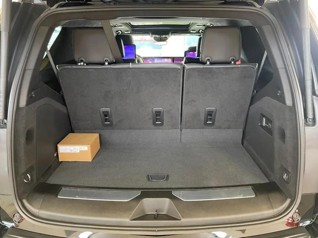Cadillac ESCALADE 19