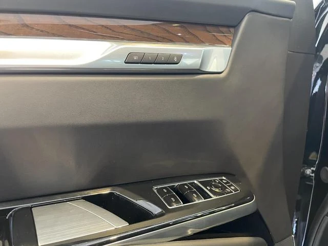 Cadillac ESCALADE 58