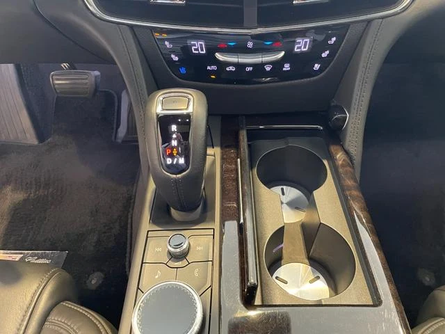Cadillac CT6 11