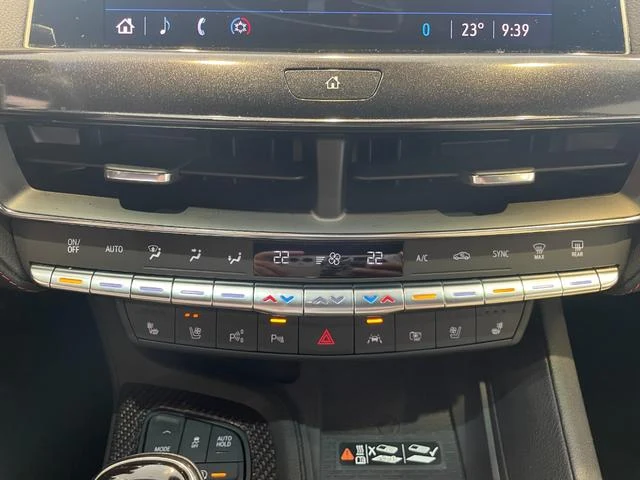 Cadillac CT5 38