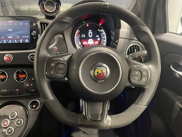 Abarth 695 28