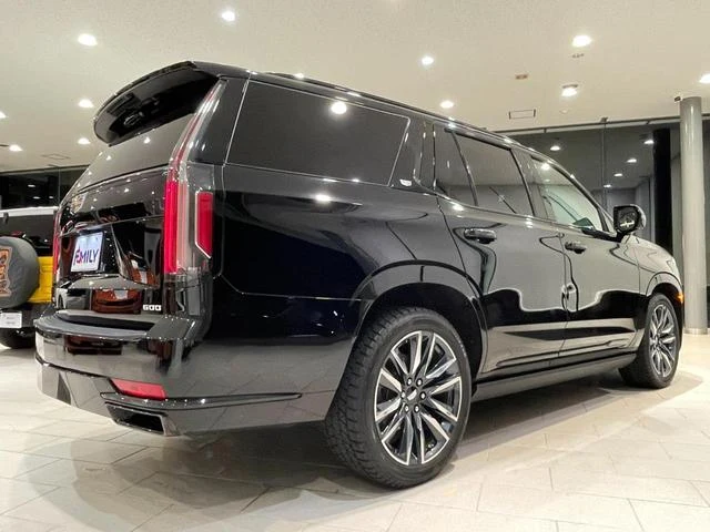 Cadillac ESCALADE 5